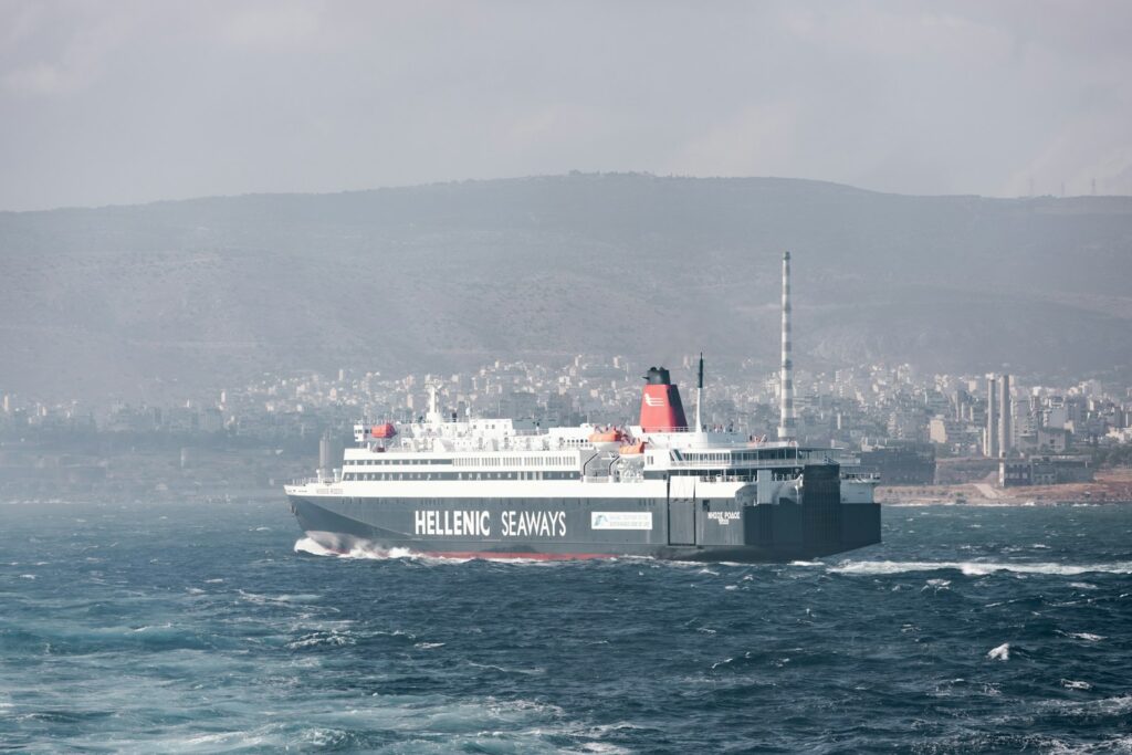 Rafina port to Athens city/ hotels private transfer